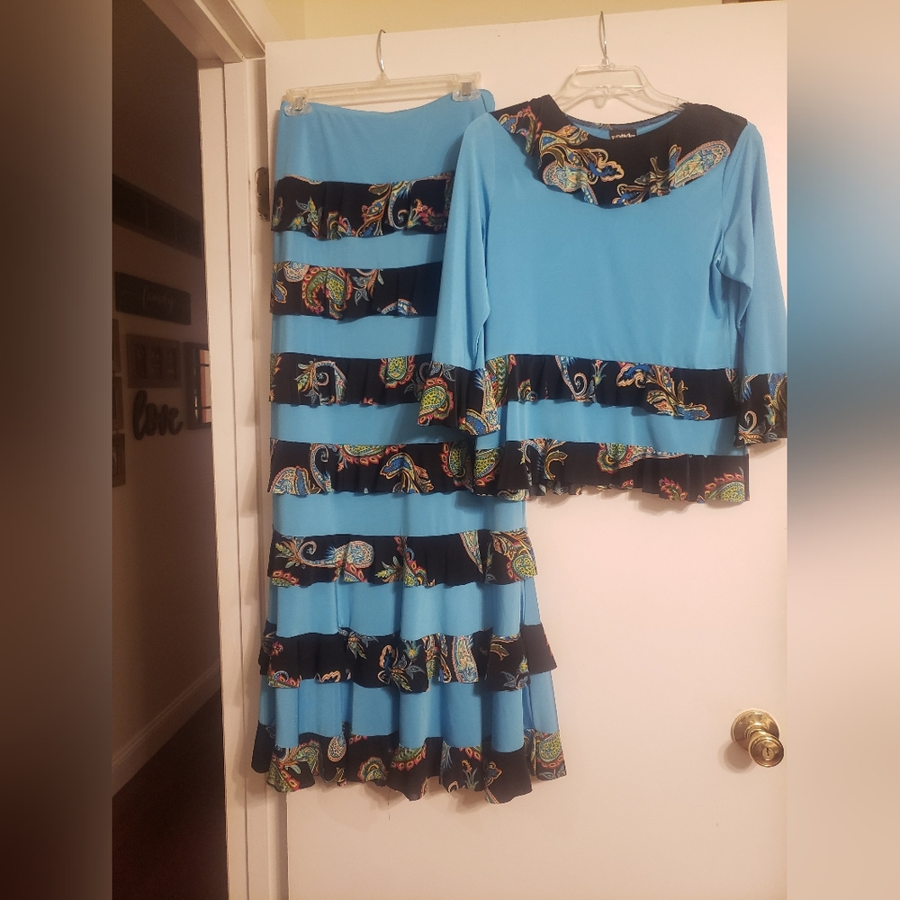 Ruffled 2-peice outfit